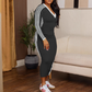 Robe près du corps Femme à manches longues, col en V et détails sportifs à rayures – Coupe flatteuse pour toutes les saisons ! 🌟