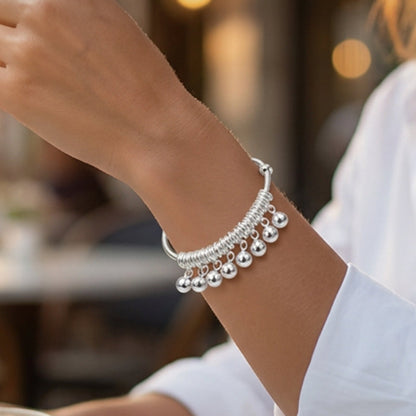 ☀️ OFFRE D'ÉTÉ : 50 % de réduction sur le bracelet délicat orné de clochettes en argent ! 🔔💖 (Offre à durée limitée !) ⌛