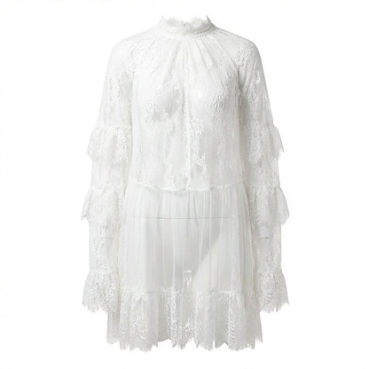 Robe élégante en dentelle ajourée